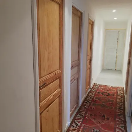 Nocleg ze śniadaniem Les 3 Platanes *